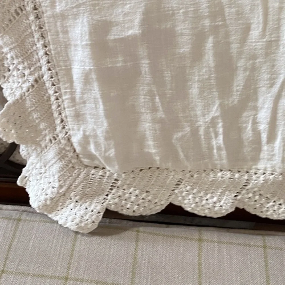Anthropologie Beige Linen Crochet Lace Euro Sham - Picture 3 of 6
